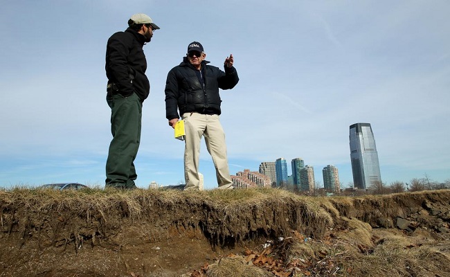 FEMA Mitigation Specialist and a park superintendent discuss the Public Assistance Hazard Mitigation 406 program.